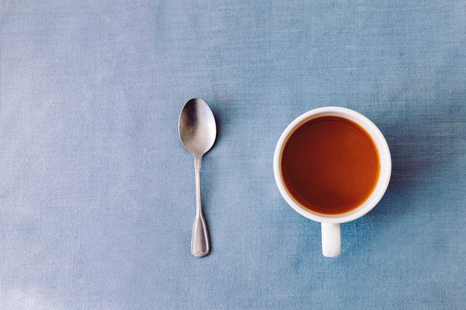 tea-cup-and-teaspoon